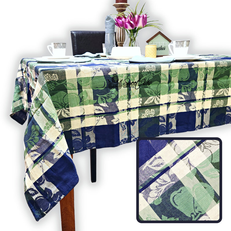 Jacquard Grapevine Tablecloth Set of Four Napkins, 18" x 18", Square