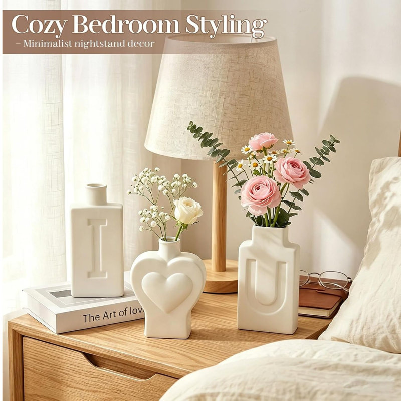 White Heart Vase Set