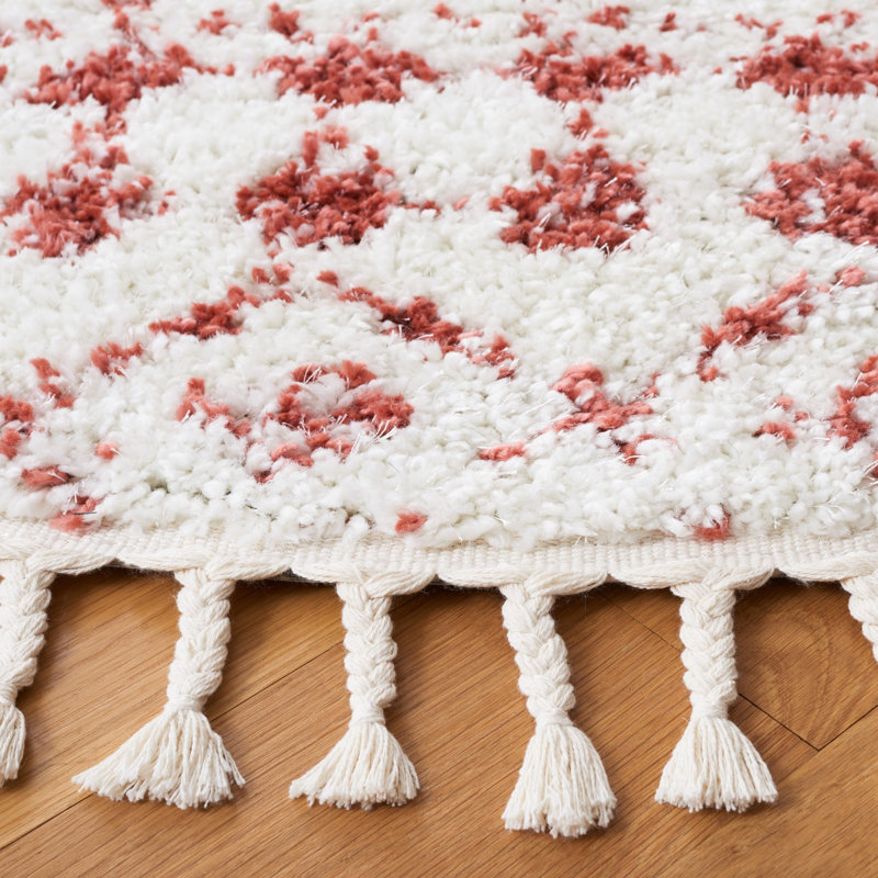 Akife Fringe Shag Performance Southwestern Rug, Round 6'7"
