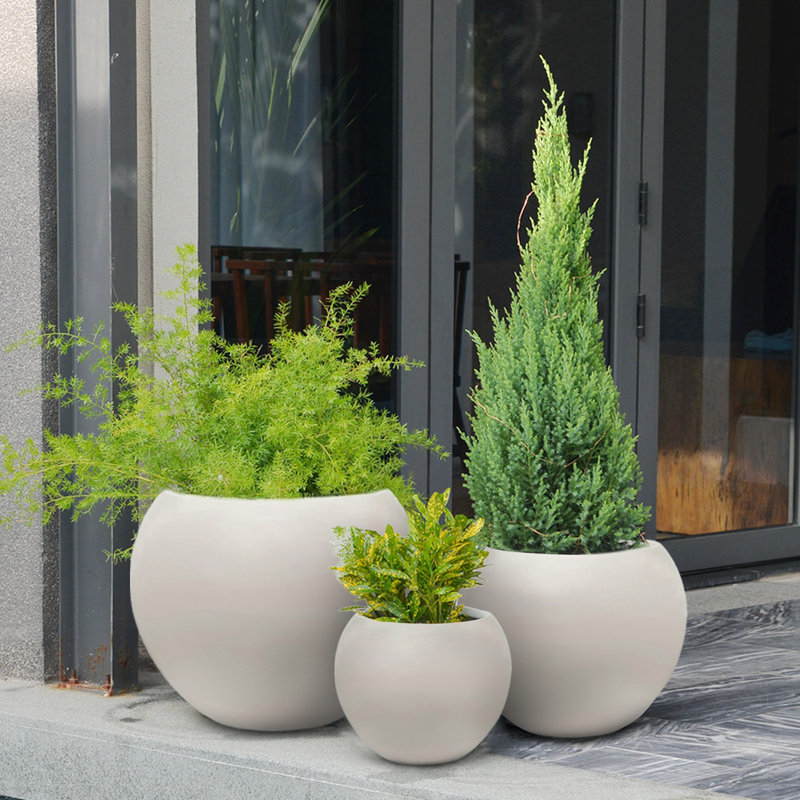 Kute Nest Indoor/Outdoor Fiberstone Globo Ball Planter - Ethereal Mood 20"D (Opening 13.5"), Taupe, 16" H x 20" W x 20" D