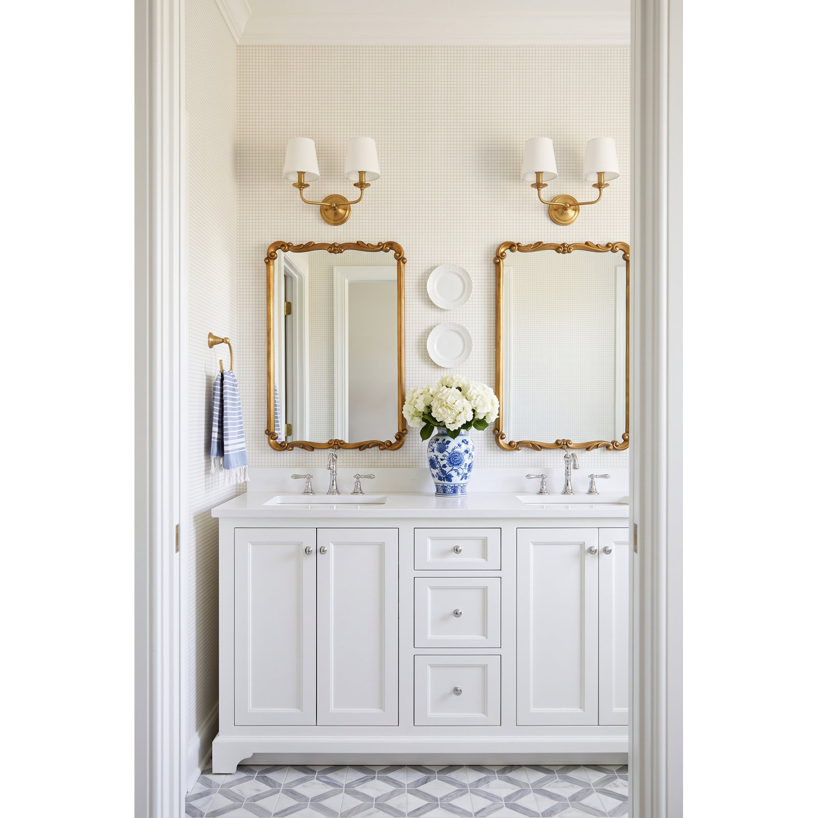 24" Accent Wall Mirror