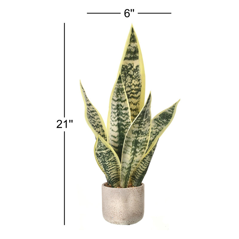 Plante artificielle en pot 21 po