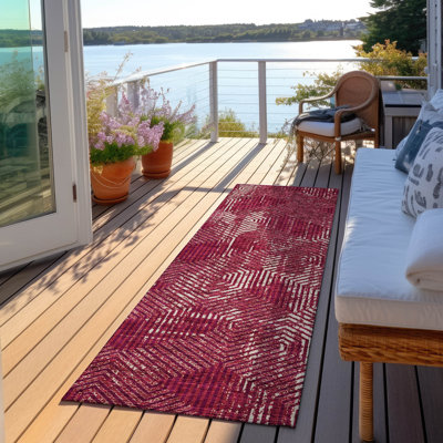 Maliana Washable Geometric Indoor / Outdoor Rug