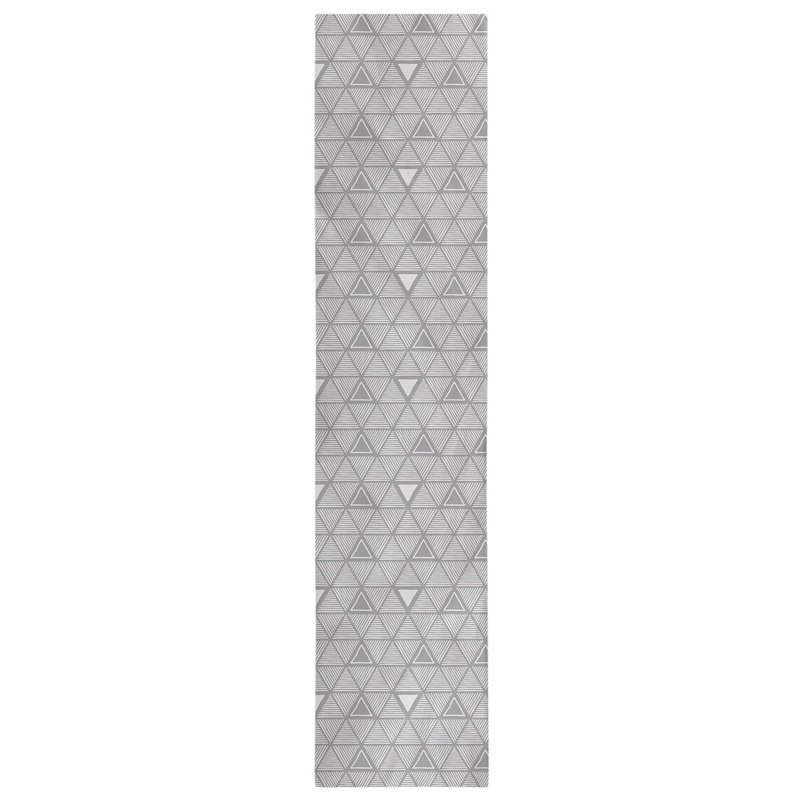 Chemin de table à triangles dessinés à la main Classic, gris, 16 po x 90 po