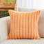 Housse de coussin carré en fausse fourrure-1532797407-1571548734