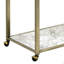 Chariot de service en verre transparent Neilo, plateau en faux marbre et laiton