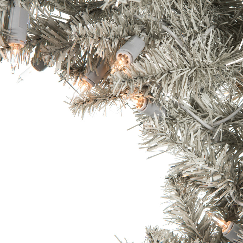 Couronne de sapin artificielle en PVC, H 48 po x l 48 po x P 5 po, Argent argent, Oui