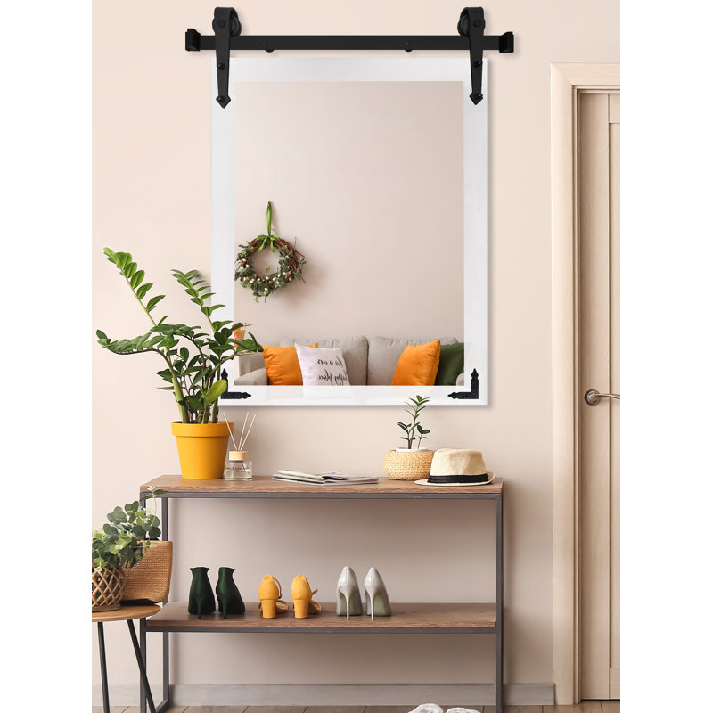 Miroir vertical moderne avec rail de porte de grange en acier et supports de coin décoratifs en métal Modern, 40 x 33