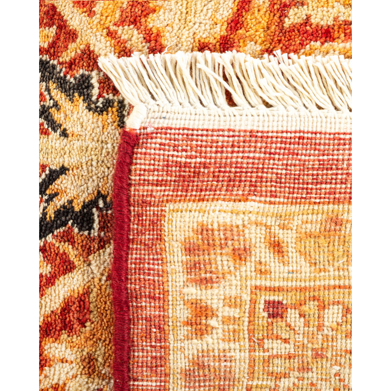 Tapis unique noué à la main Keenan - rouge, 8 pi 1 po x 10 pi 7 po