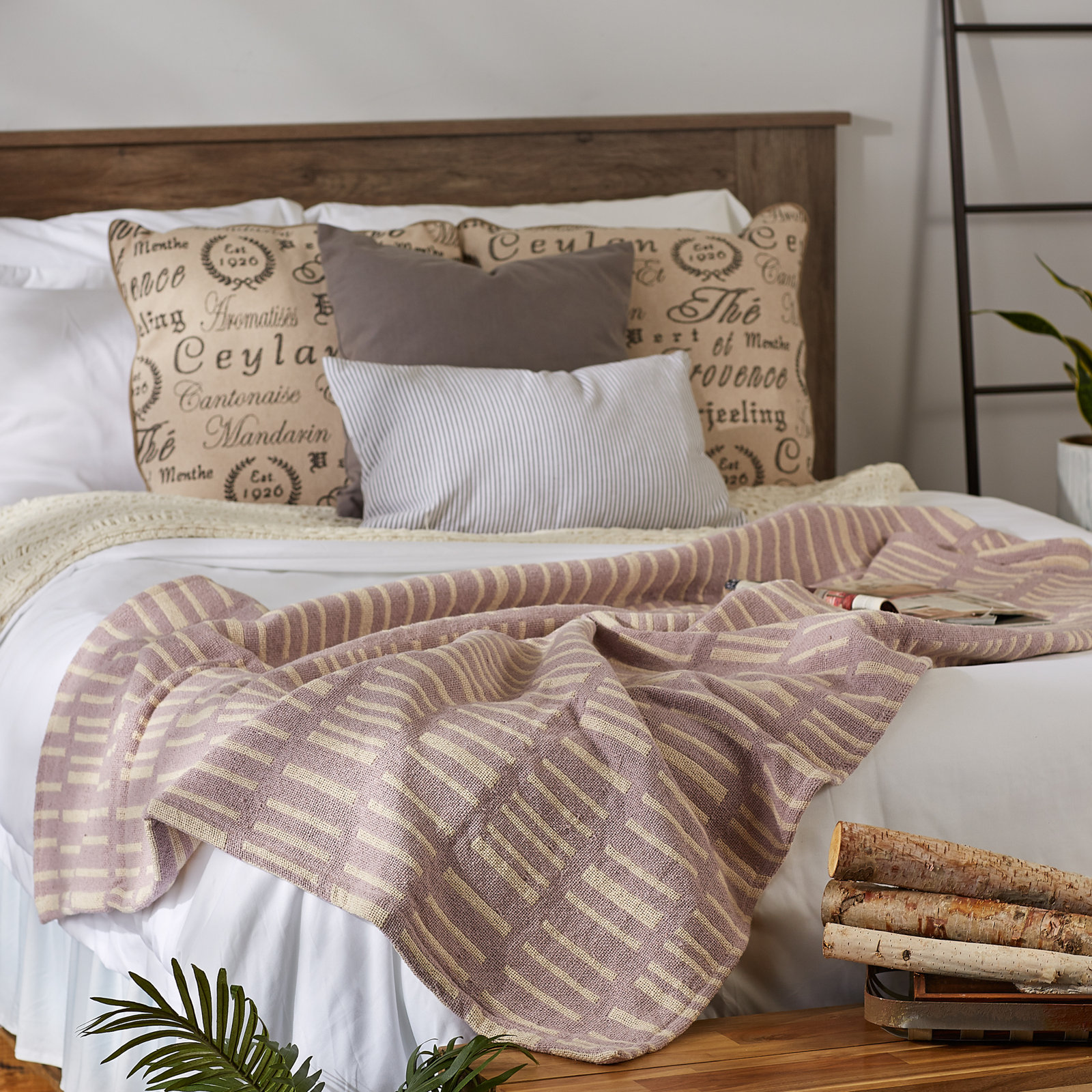Sori Handwoven Cotton Throw Blanket, Pink