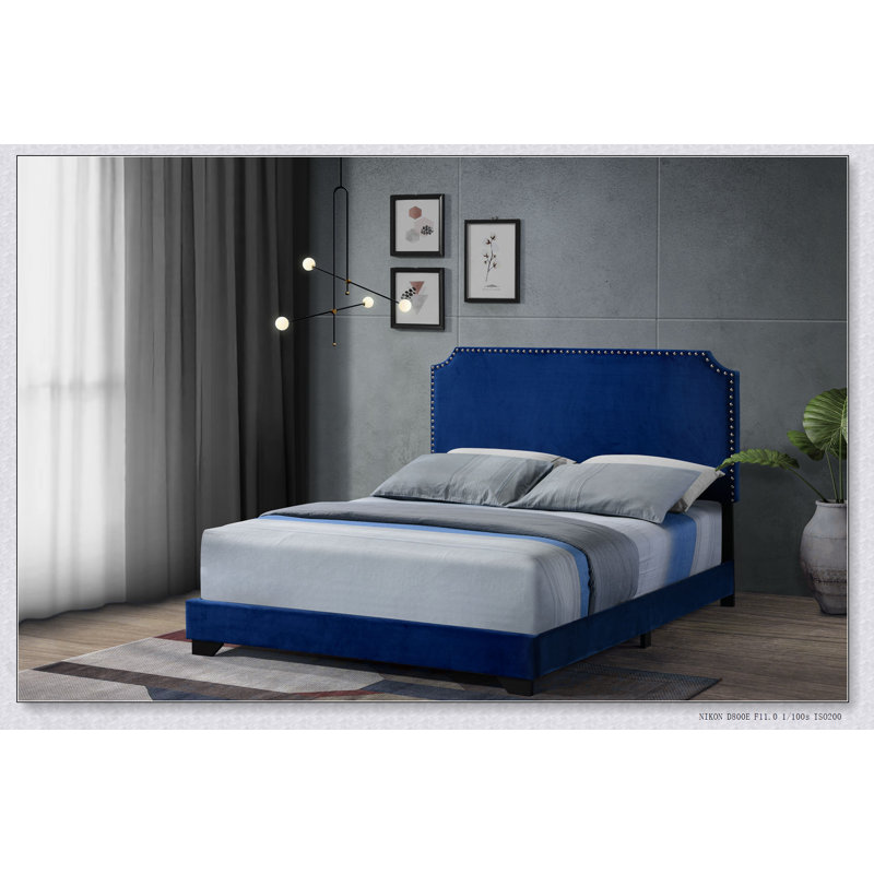 Grand lit en velours bleu Haemon