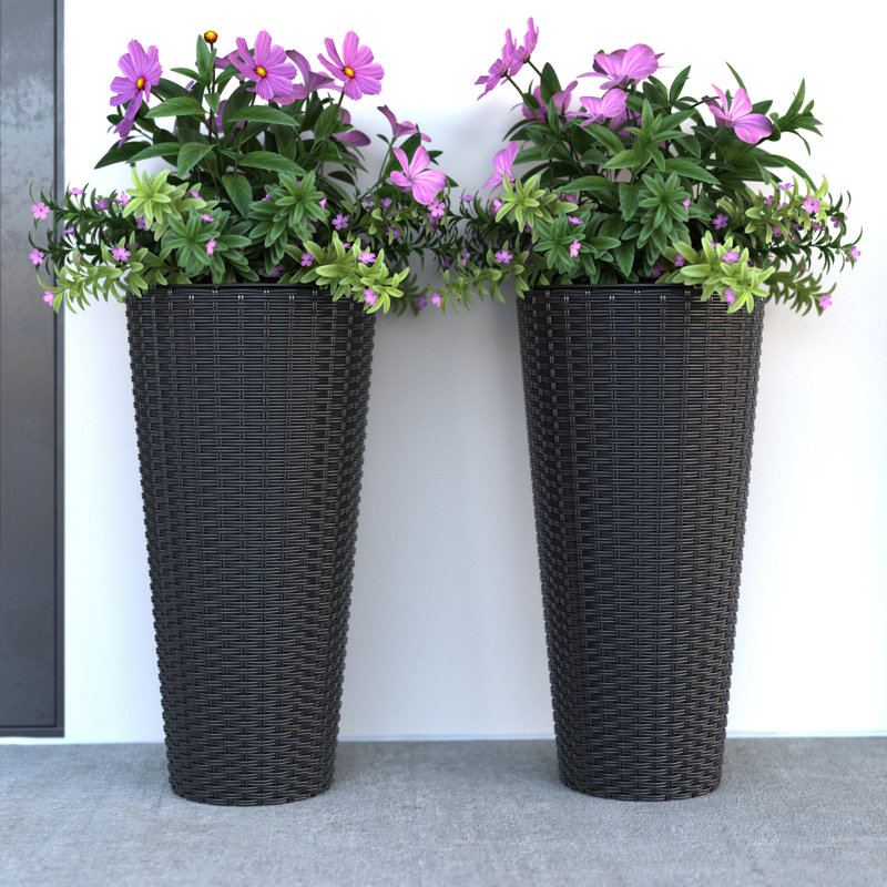 Humiston Pot Planter
