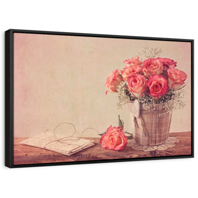 " Vintage Roses Canvas Print "