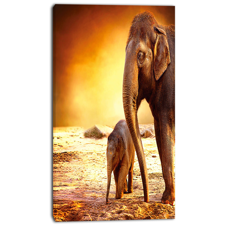Éléphant, mère et bébé à l'extérieur - reproduction de photo sur toile tendue, H 32 po x l 16 po x P 1 po