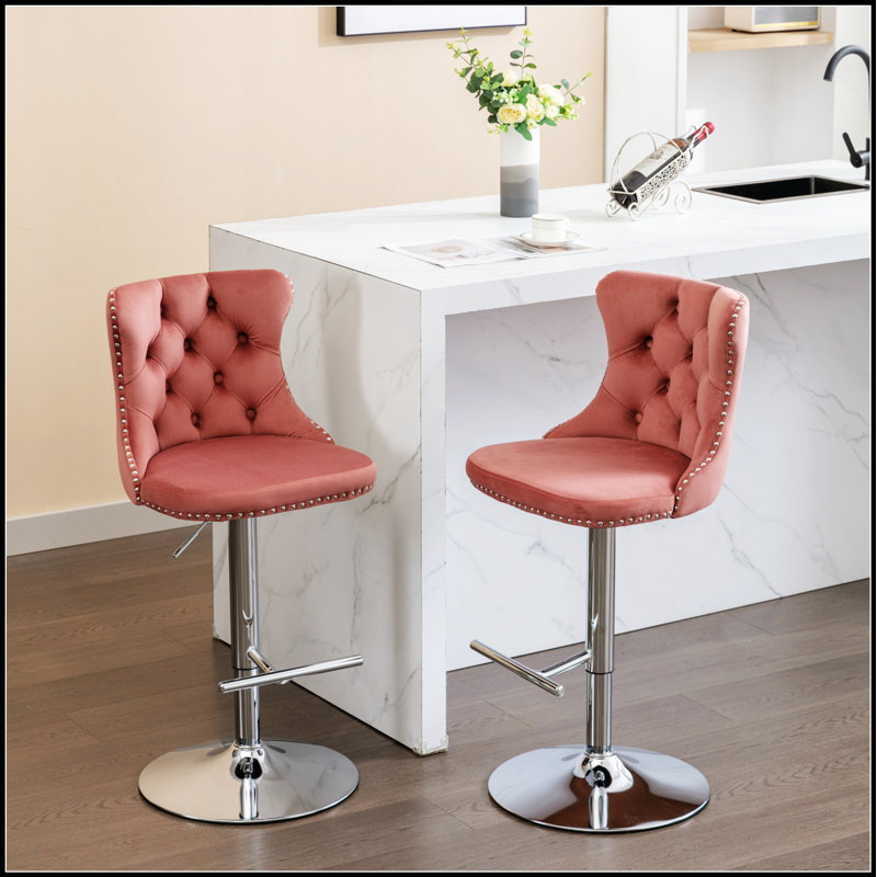 Tabourets de bar pivotants en velours avec hauteur de siège réglable, base chromée moderne pour plus de confort et de style