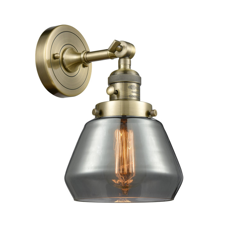Applique murale à bras 1 lumière Chill, Plaqué couleur fumée, Ampoule incandescente rétro de 60 watts, Laiton antique