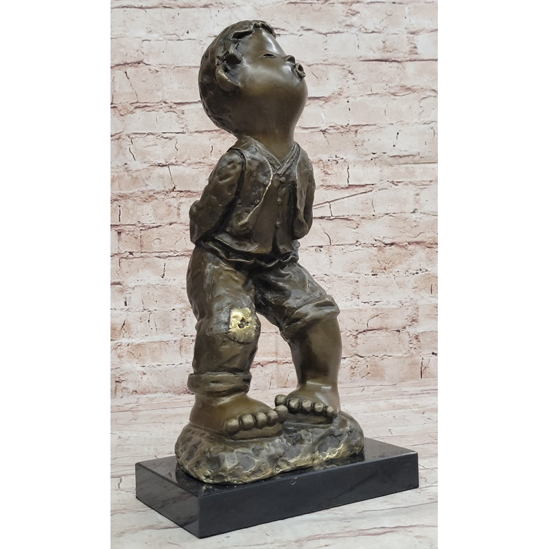 Tashayla Figurines & Sculptures