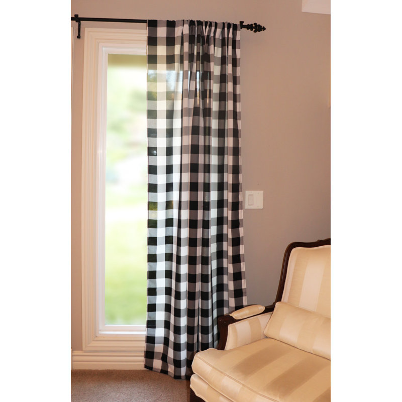 Panneau de rideau simple obscurcissant avec passe-tringle Chestermere, Noir et blanc, l 56" x L 63"