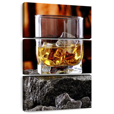 Whisky sur des rochers