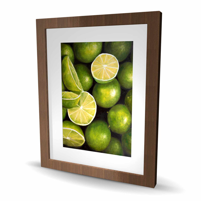 Basket of Limes - Green Hyperrealist, reproduction d'art encadrée, H 20 po x l 16 po