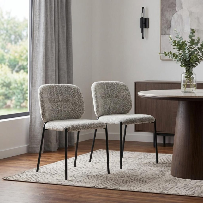 Ensemble de deux chaises d'appoint rembourrées grises et noires