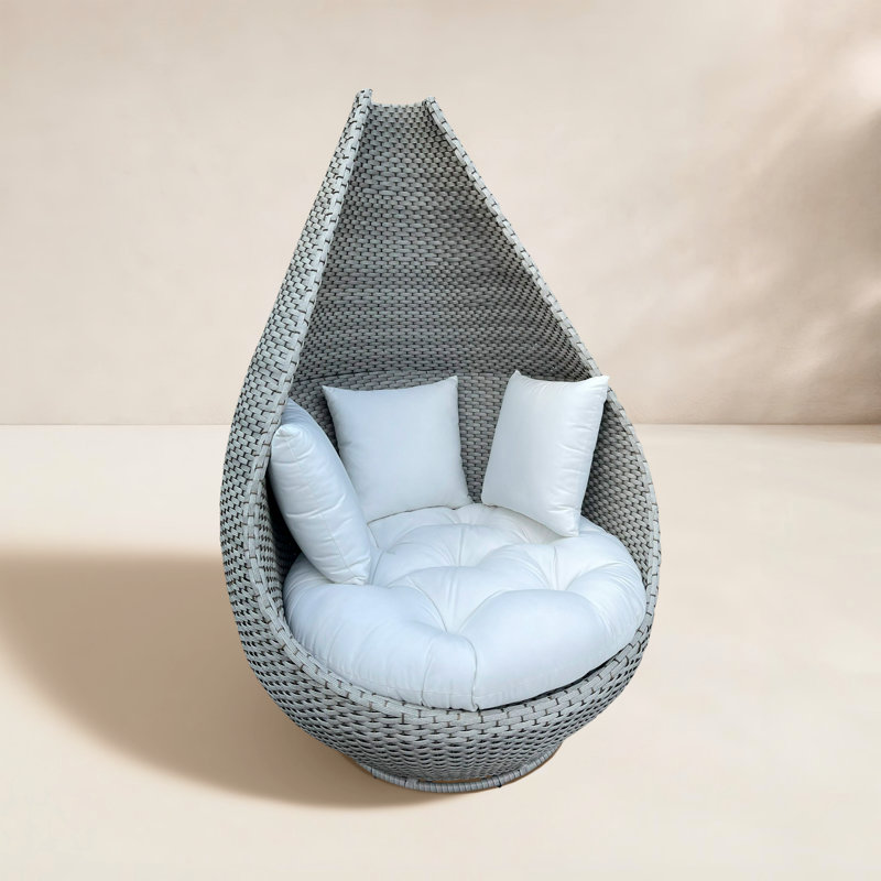 Fauteuil en osier gris
