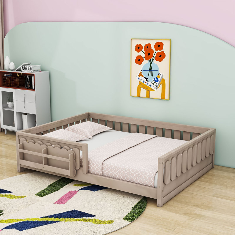 Lit plateforme en bois avec tablettes de rangement et garde-corps, Lit double, Naturel