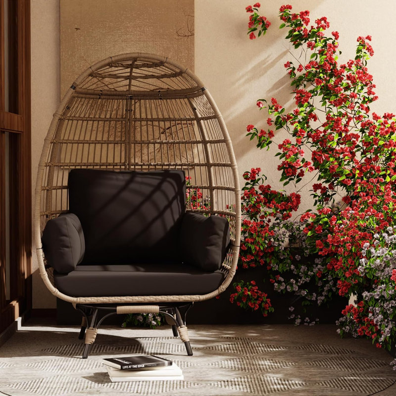 Outdoor Lounge Chair with Cushions, Black