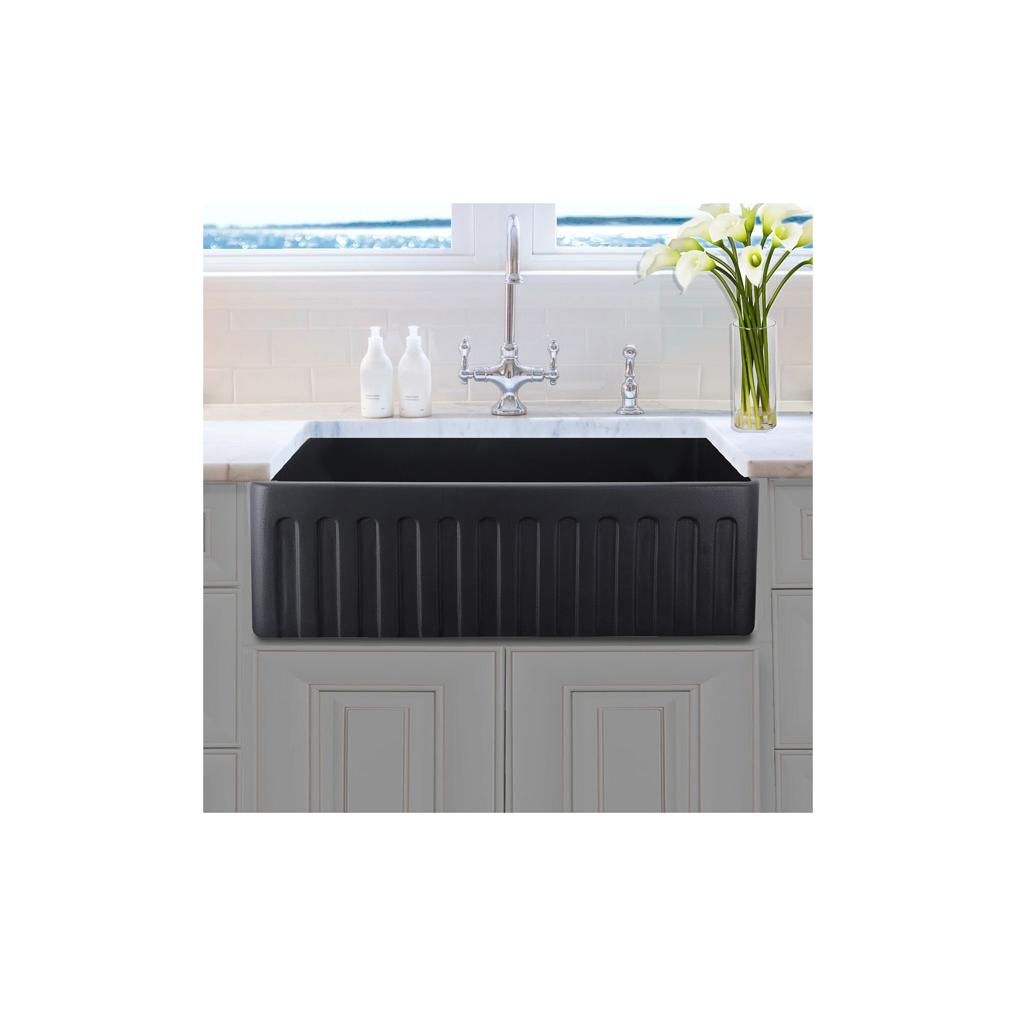 Vineyard 33" L x 20" W Farmhouse Kitchen Sink, Matte Black