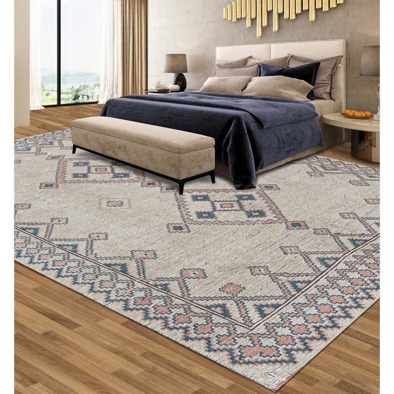 Hand-Knotted High-Quality Gray Area Rug