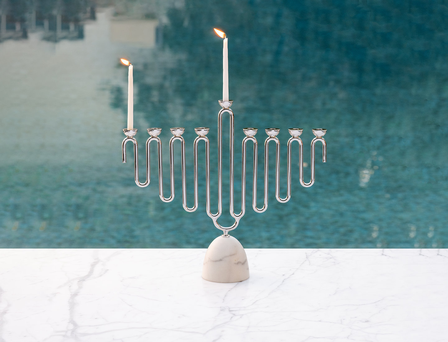 Anna New York Menorah, Silver