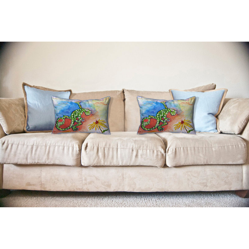 Gecko Outdoor Pillow Cover & Insert, Large