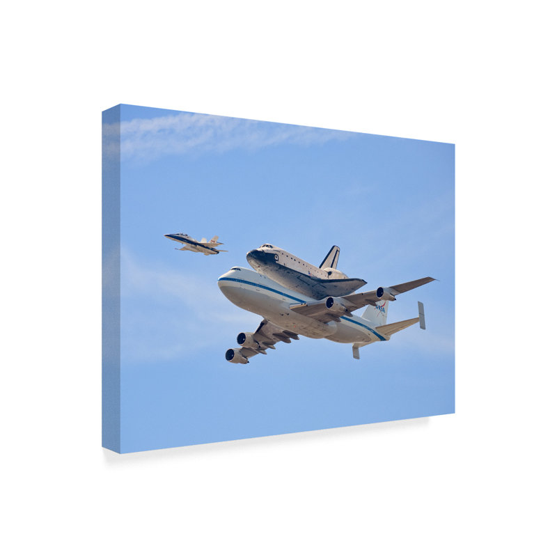 « flying into history », reproduction de photo sur toile tendue, H 18 po x l 24 po x P 2 po