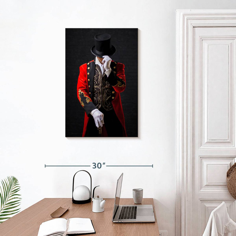 Leisha Showman, 30" H x 20" W