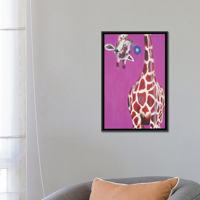 «Giraffe with Blue Flower», peinture sur toile tendue, H 26 po x l 18 po x P 1,5 po, Toile avec cadre noir, Pas de tapis