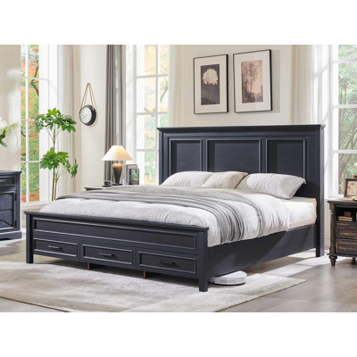 Lit plateforme Queen de style ferme avec tête de lit de 132 cm de haut, cadre de lit Queen en bois avec tiroirs de rangement et pied de lit de 51 cm de haut.