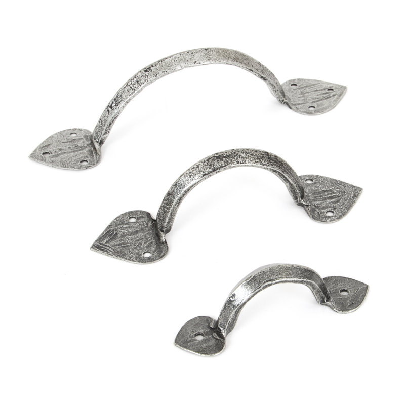 Gothic 7.1 cm centre Arch Handle, Pewter Patina