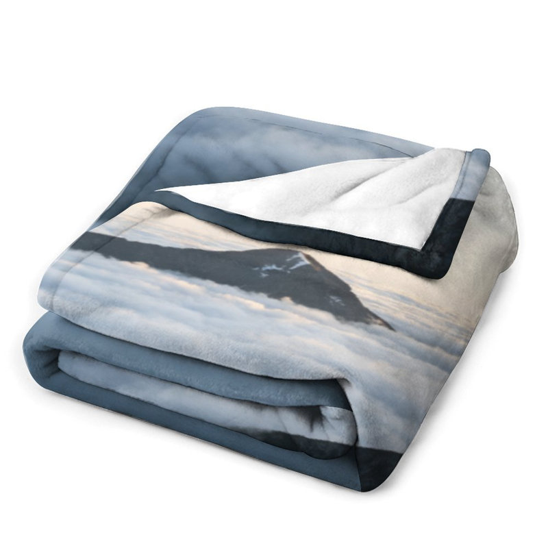 Jeté en flanelle de luxe Mountain Peak Dawn, couverture douce et chaude pour le canapé-lit du salon, 60 x 80 po