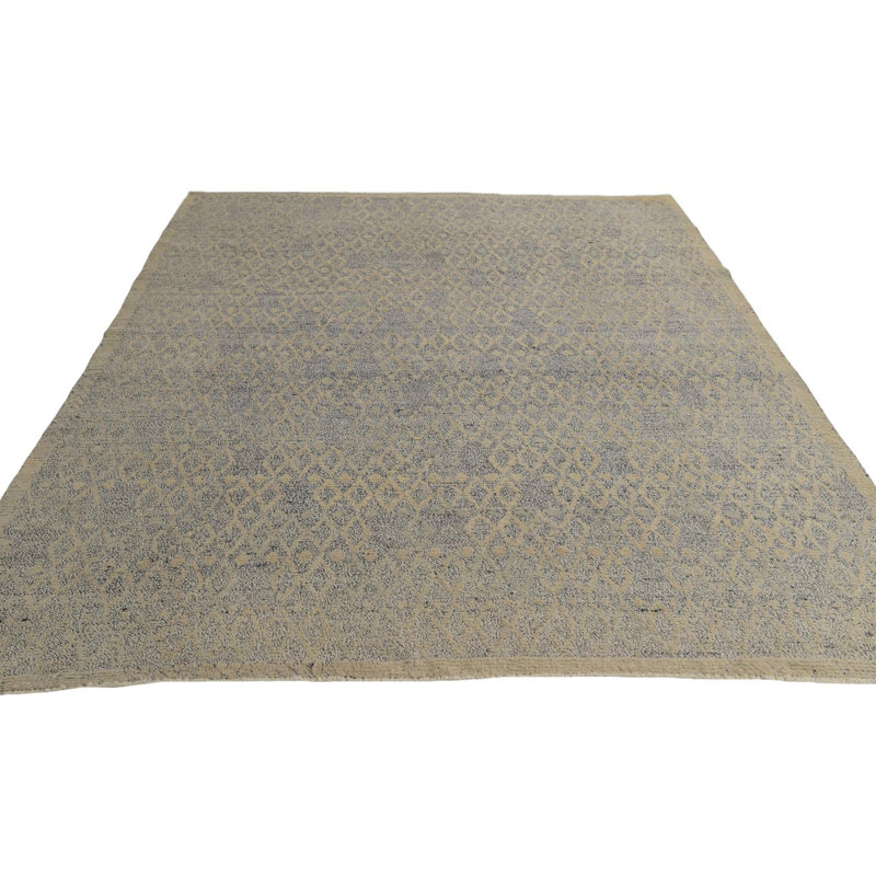 8x10 Pastrana Black and White Rug