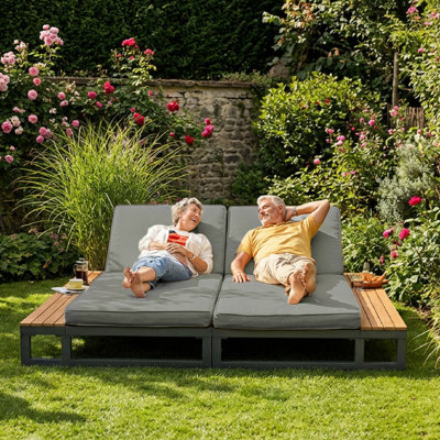 159cm Wide Straight Metal Patio Daybed