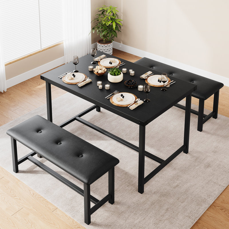 Marder 4 - Person Dining Set