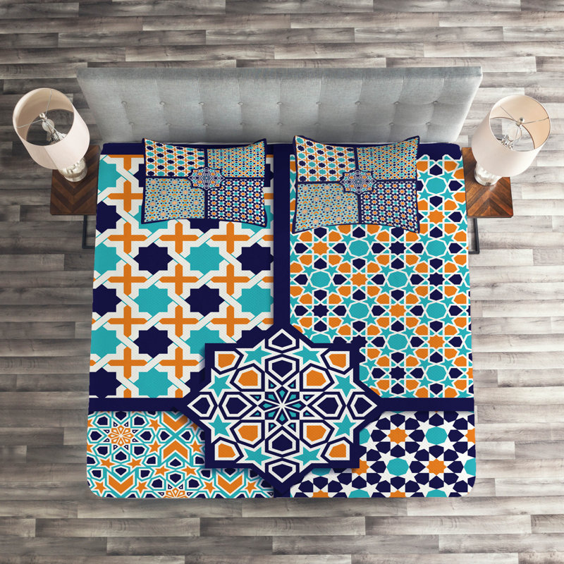 Traditional Polyester Starburst Coverlet
