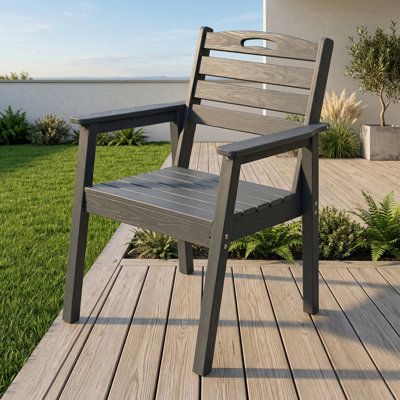 Ensemble de chaises de terrasse pour l'extérieur, nécessitant peu d'entretien, avec un dossier gris - conçu pour les jardins, les cours et les terrasses