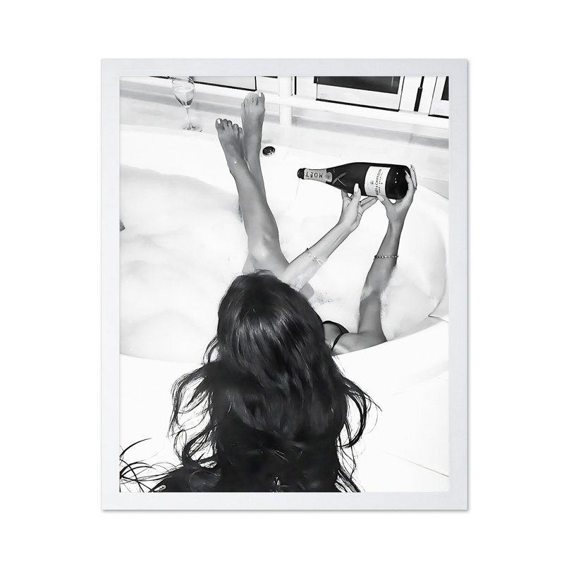 Femme dans la baignoire n ° 1, 08"H x 10"W, Poster, White Framed