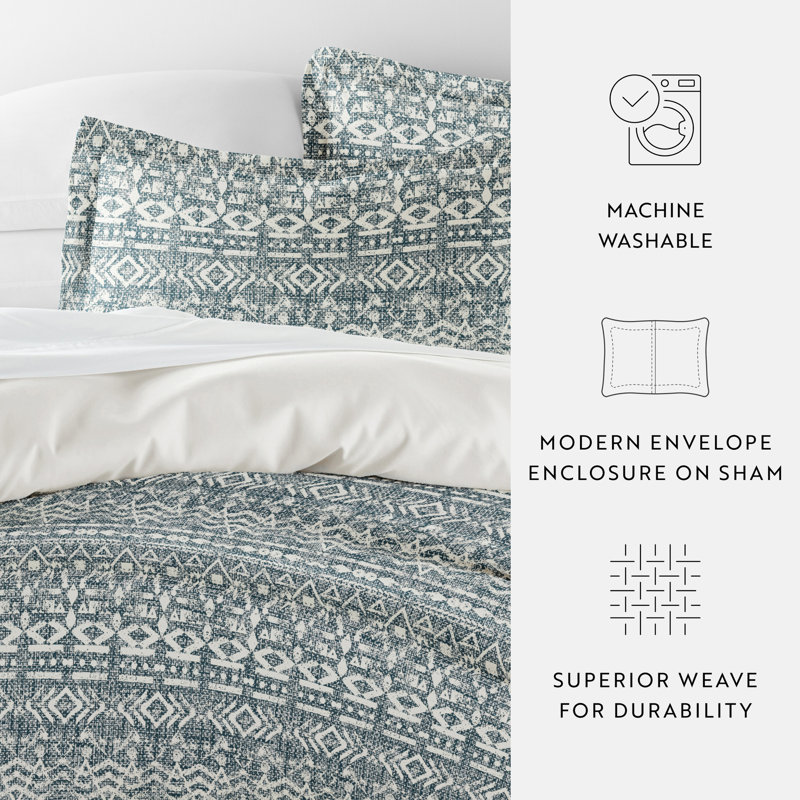 Navy and White Geometric Print King/CalKing Duvet Cover Set