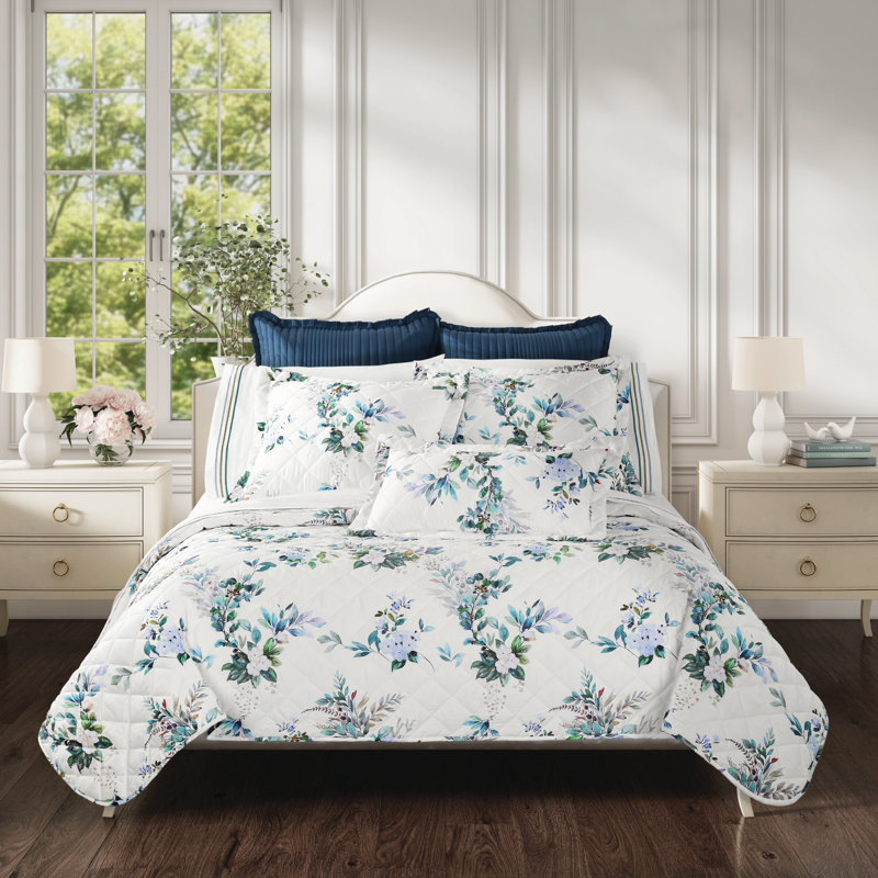 Meadow King/Cal King 3Pc. Quilt Set, King Quilt + 2 King Shams