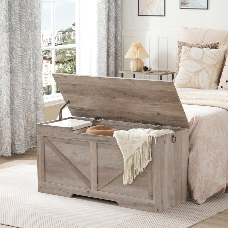Lingle 39.4'' W Storage Bench with Flip Top Blanket Chest, Greige