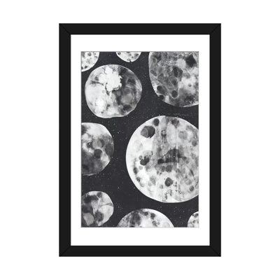 « moons », impression sur toile tendue