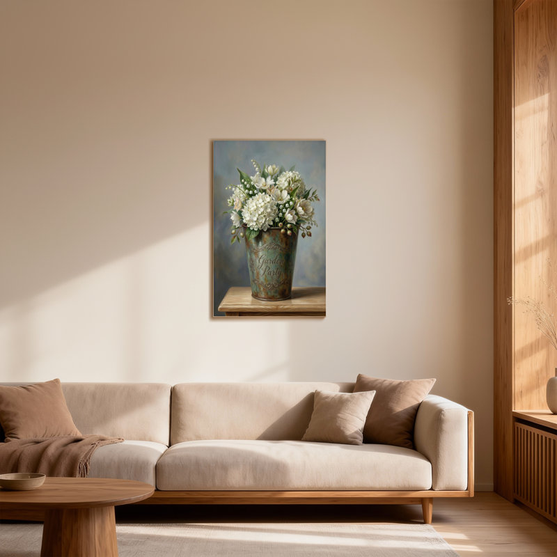 Arrangement floral de plantes et de fleurs dans un seau rétro avec texte Garden Party, H 16 po x l 24 po