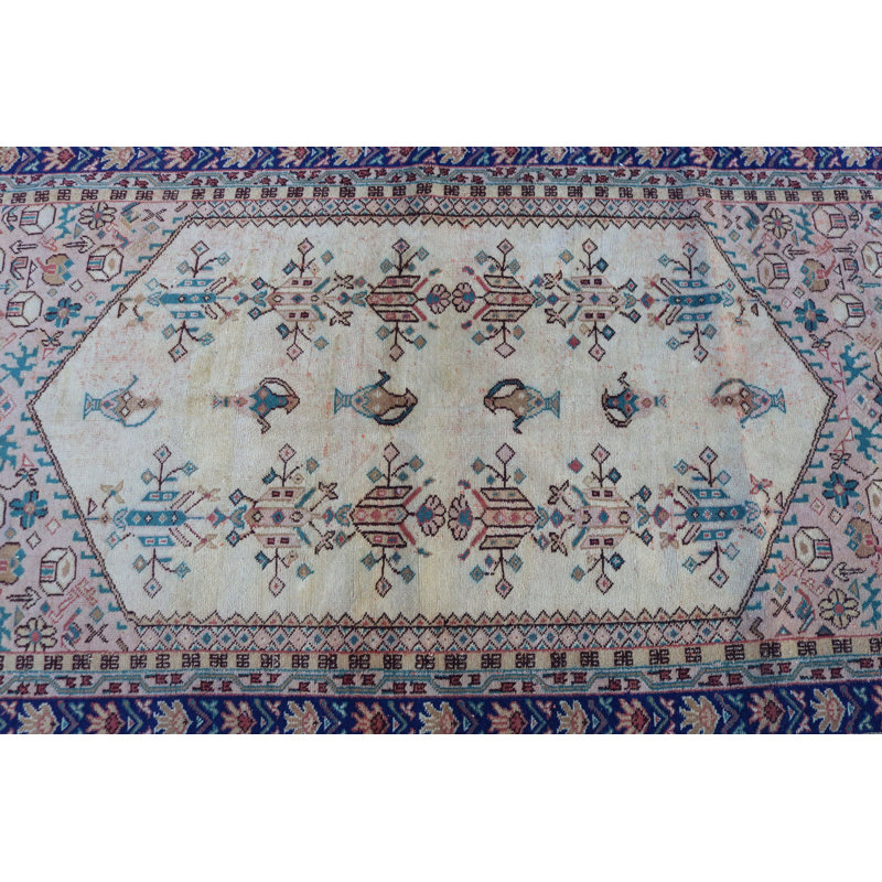 Authentique tapis turc rétro dans de belles teintes de rouge et de bleu pour un ajout chaleureux et invitant